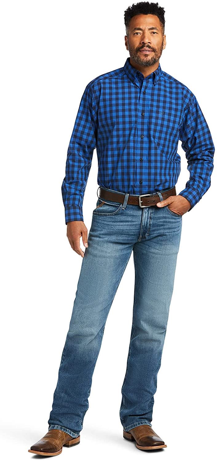 Man Wearing Ariat Men's Pro Series Team Classic Fit Shirt in Cerulean Blue