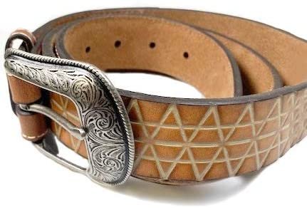 Close-up of Buckle of Hooey Men's Leather Roughy Belt With Geometric Pattern