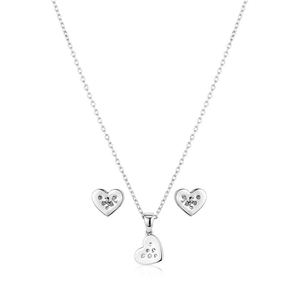 Silver heart-shaped necklace with pendant on a white background