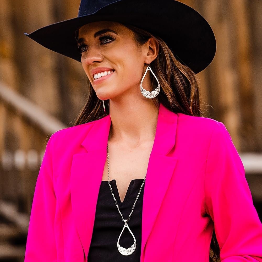 
                  
                    Woman Wearing Montana Silversmiths Women's Classic Allure Earrings
                  
                