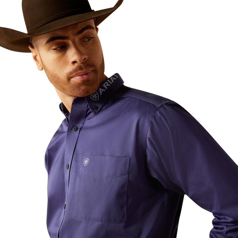
                  
                    Close-up of Ariat Men's Team Logo Twill Classic Fit Shirt
                  
                