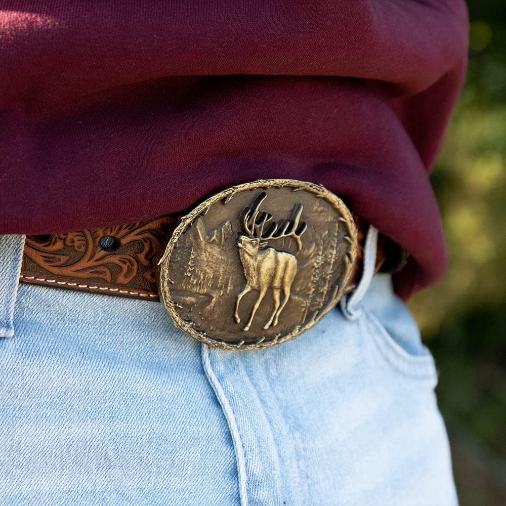 
                  
                    Man Wearing Montana Silversmiths Mountain Elk Attitude Buckle
                  
                
