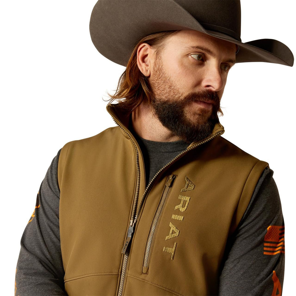 
                  
                    Zipper of Ariat Men's Logan Softshell Vest
                  
                