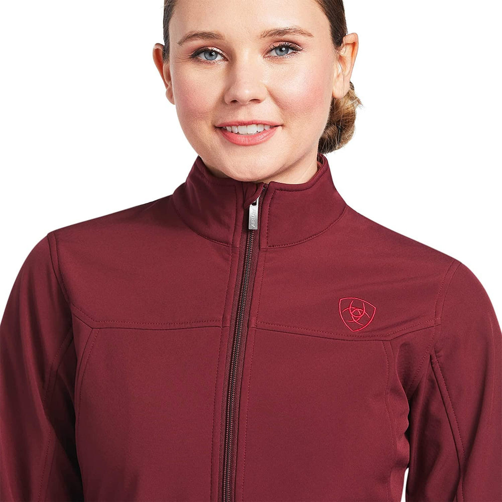 
                  
                    Zipper on Ariat Women's New Team Softshell Jacket in Zinfandel/Carmen Geo
                  
                