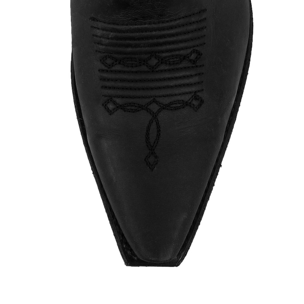 
                  
                    Miss Macie Women's Luna Embroidered Floral Black U6015-01
                  
                