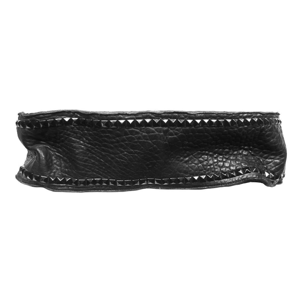 
                  
                    Bottom Panel of Corral Boots Women's Studded Stingray Leather Shoulder Bag
                  
                