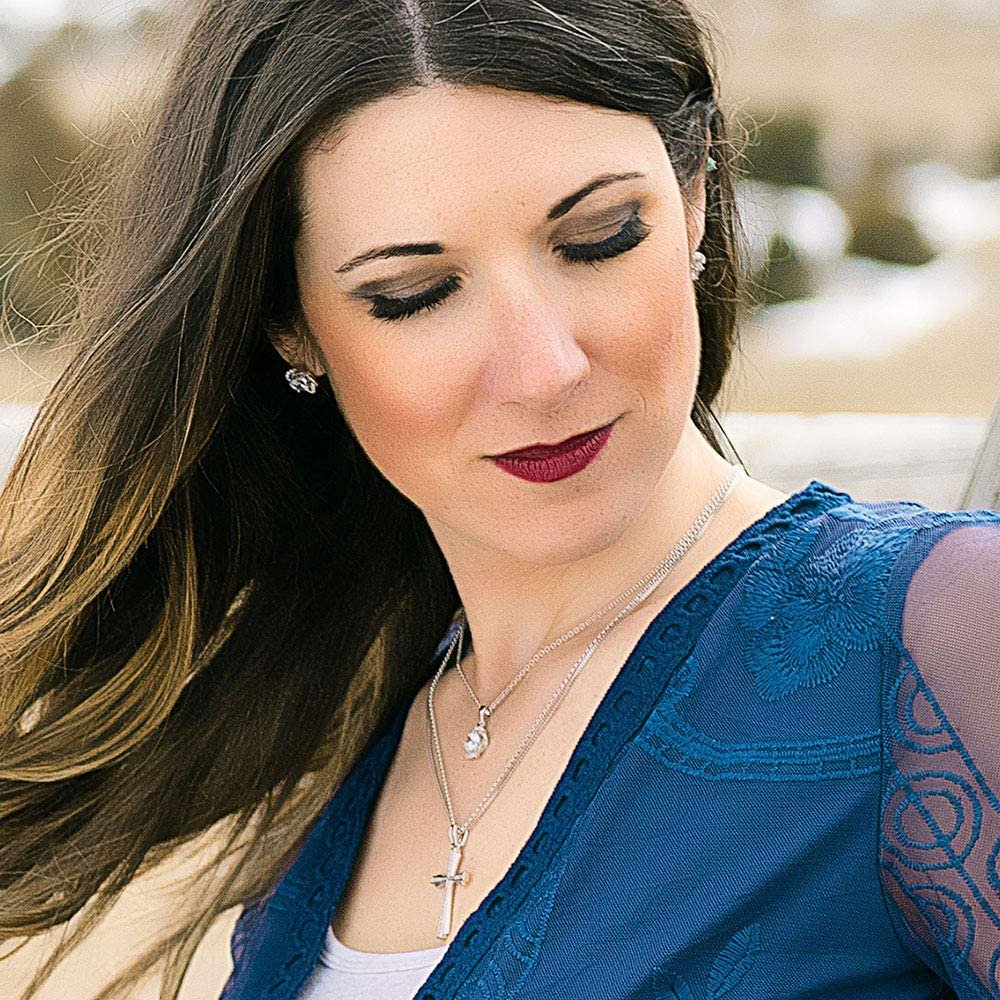 
                  
                    Woman Wearing Montana Silversmiths Starlight Flower Jewelry Set
                  
                