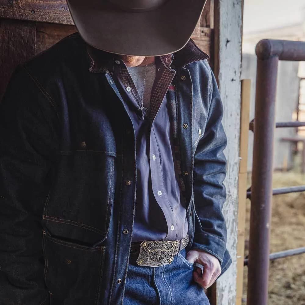 Cowboy Wearing Montana Silversmiths Longhorn Crest Filigree Attitude Belt Buckle